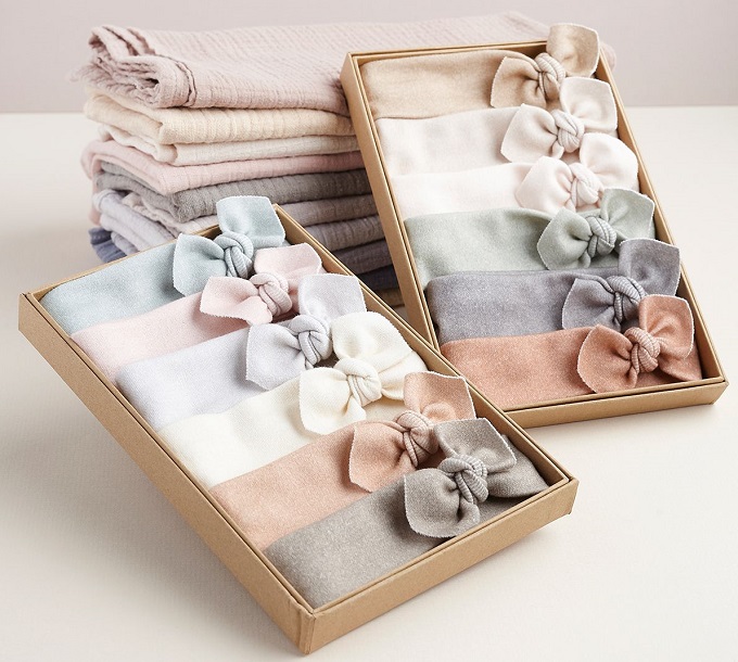 Món quà đơn giản chỉ là một chiếc khăn xếp cũng sẽ khiến bé yêu của bạn rất vui.