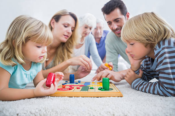 Board game giúp gắn kết mọi người lại với nhau