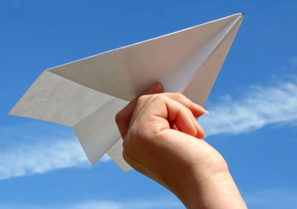 Máy bay giấy phổ thông