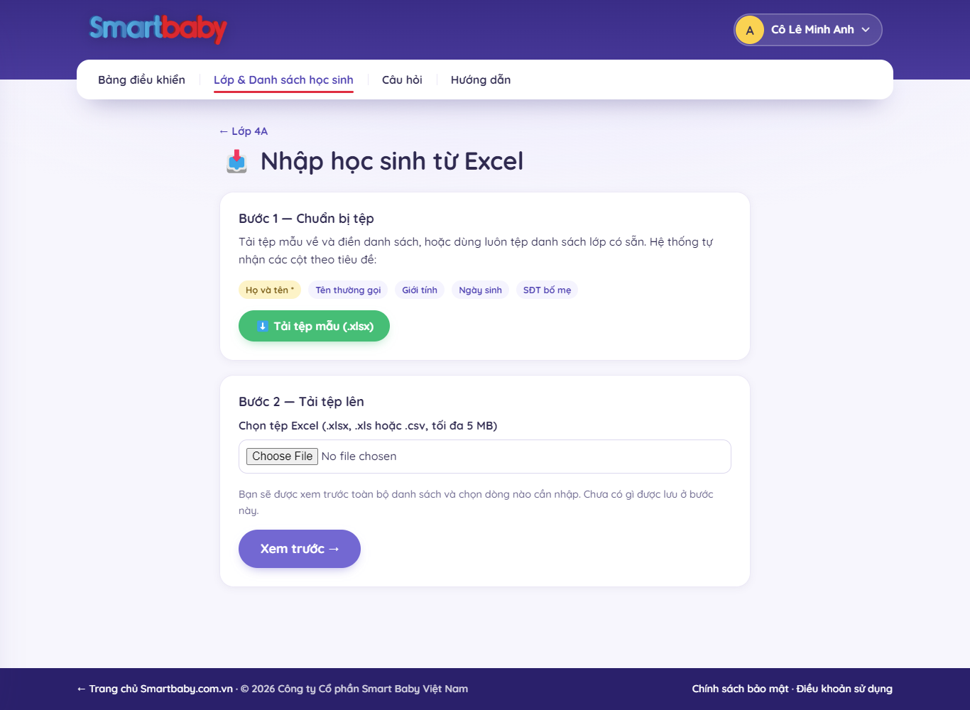 Trang Nhập học sinh từ Excel: cột Họ và tên bắt buộc, nút Tải tệp mẫu (.xlsx), chọn tệp rồi Xem trước